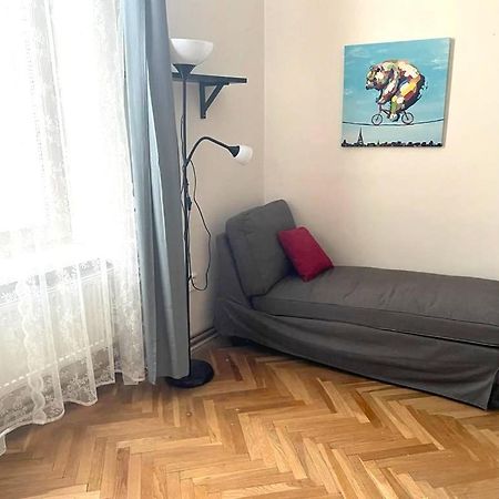 Apartment Green House - Old Town Братислава Екстериор снимка