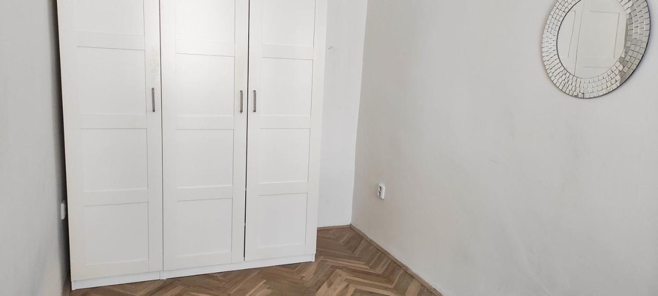 Apartment Green House - Old Town Братислава Екстериор снимка